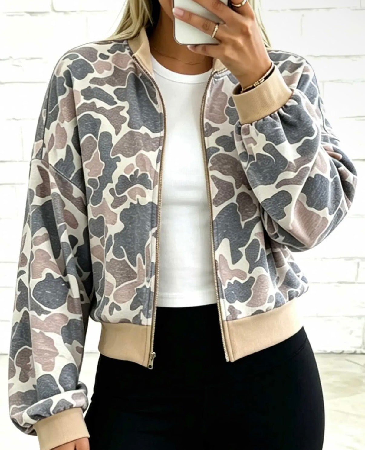 LIGHTWEIGHT CAMO JACKET