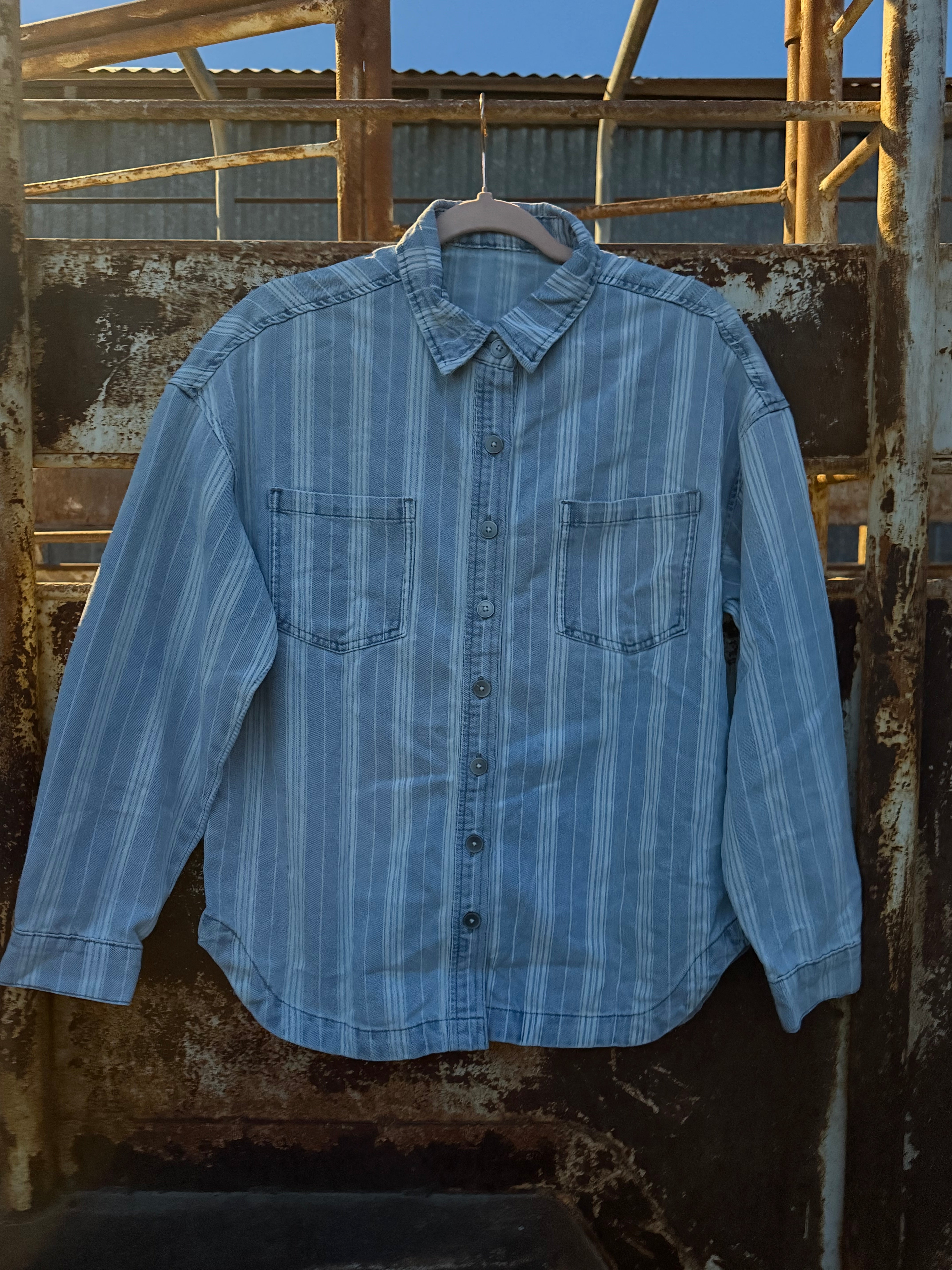 STRIPED DENIM BUTTON UP