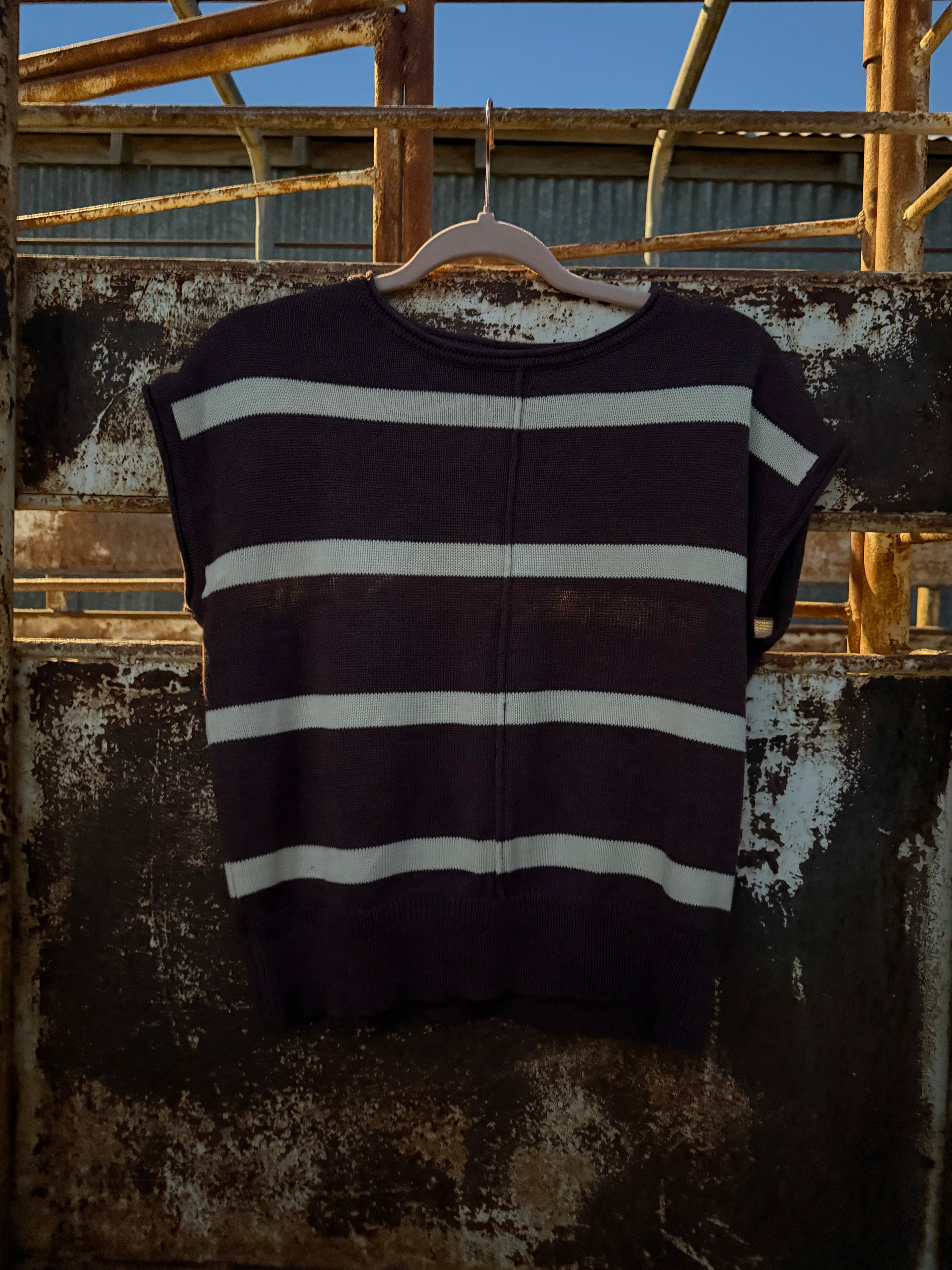 MOCHA KNIT SWEATER