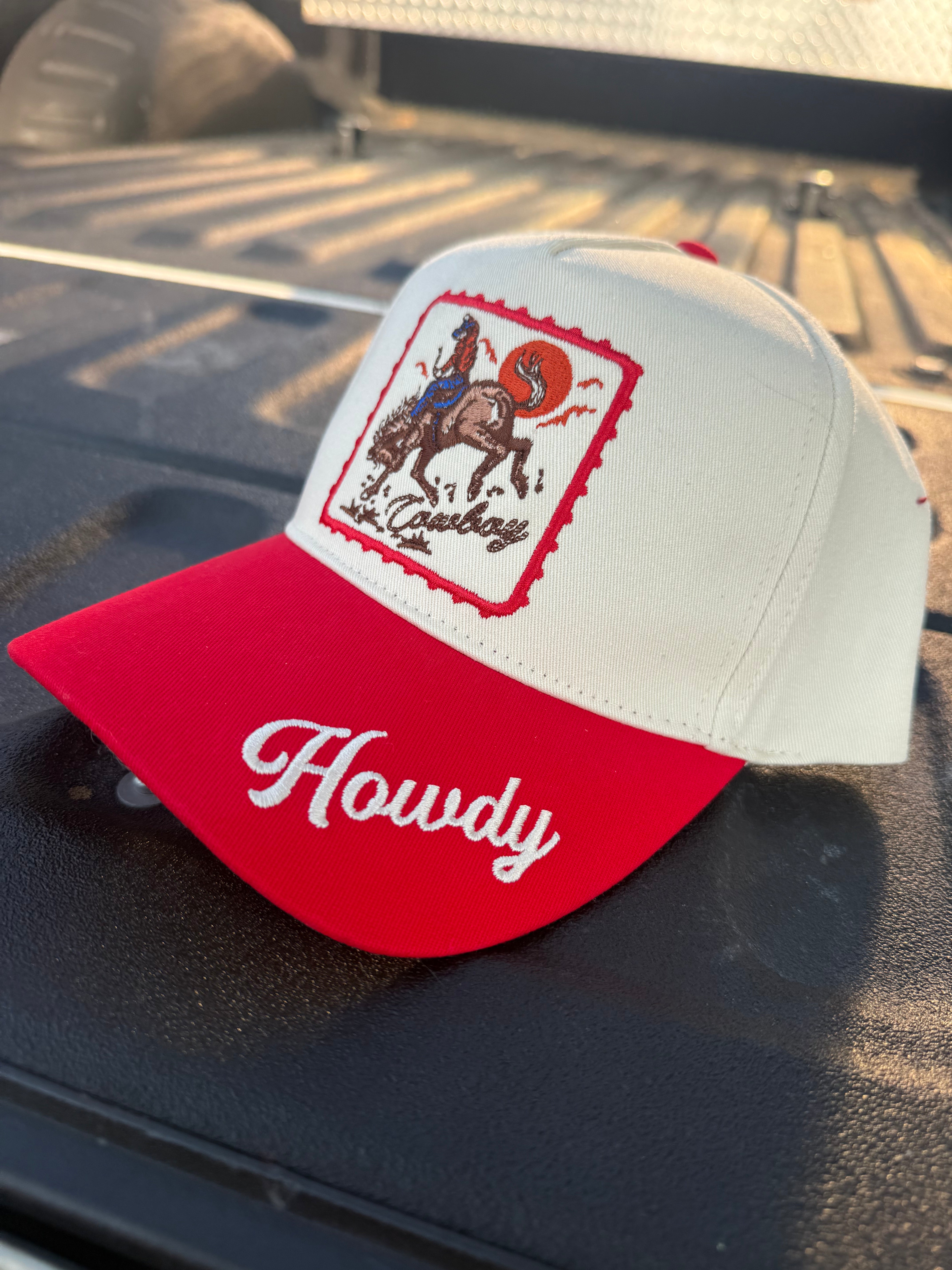 HOWDY HAT